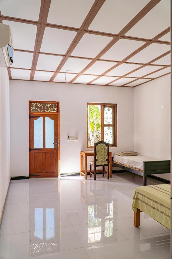 Surf & Yoga Arugam Bay Hotel Bagian luar foto