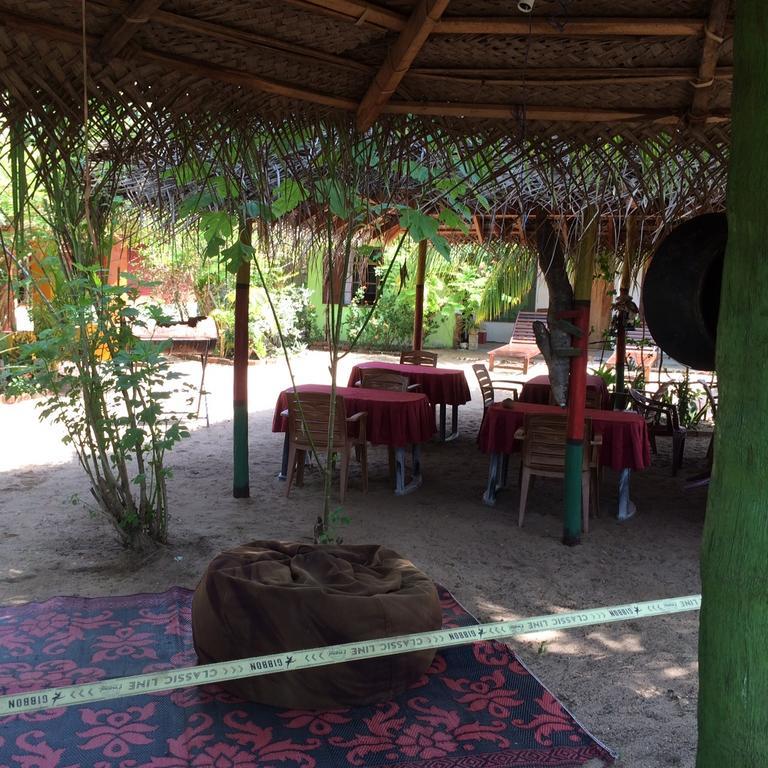 Surf & Yoga Arugam Bay Hotel Bagian luar foto