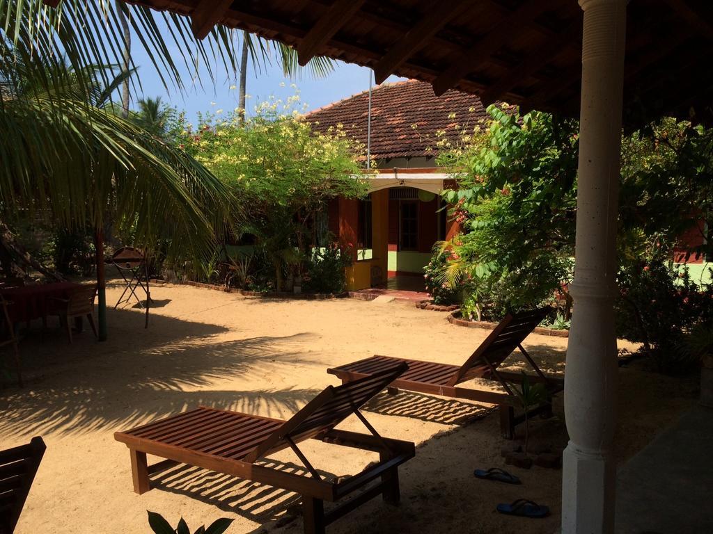 Surf & Yoga Arugam Bay Hotel Bagian luar foto