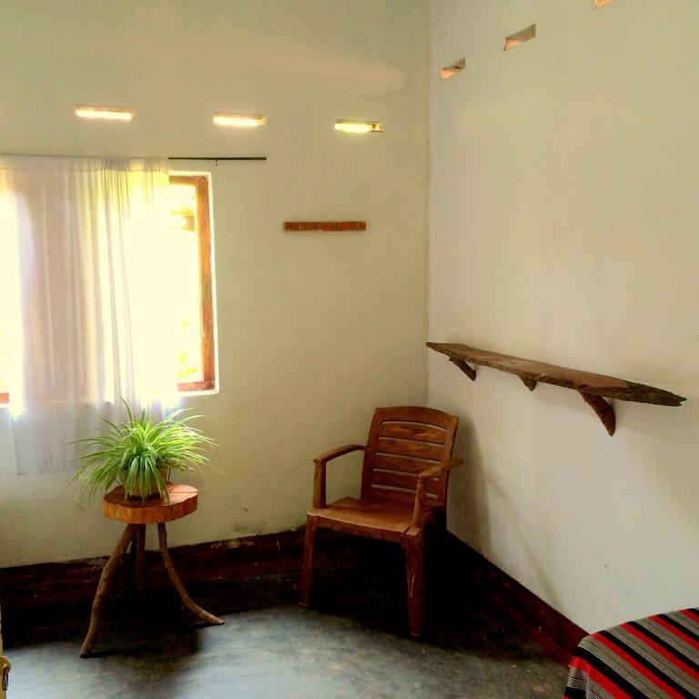 Surf & Yoga Arugam Bay Hotel Ruang foto