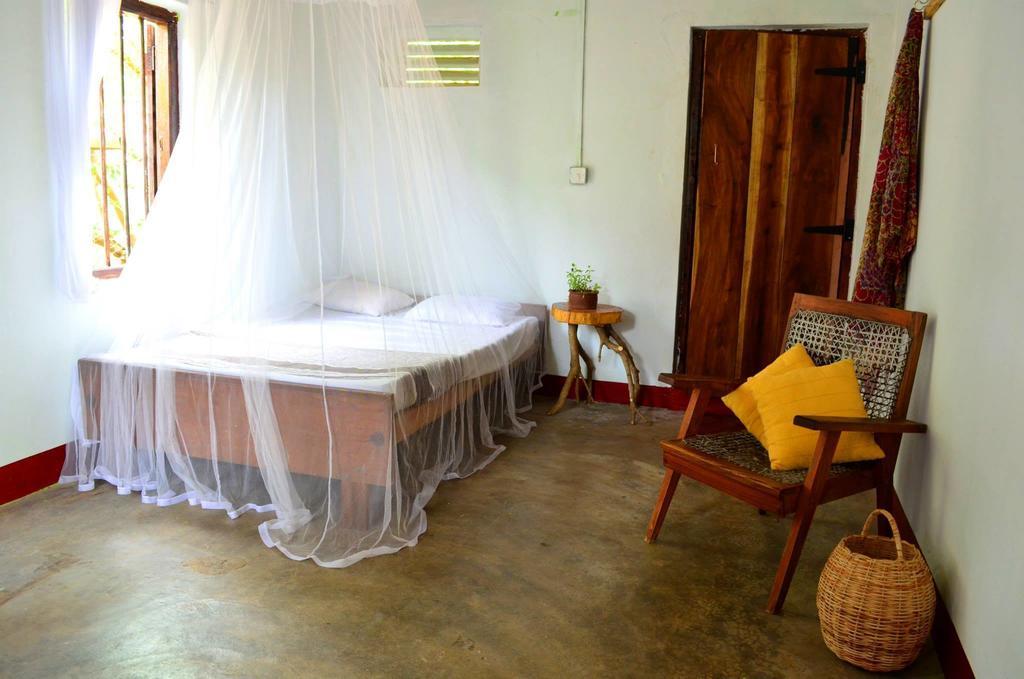 Surf & Yoga Arugam Bay Hotel Bagian luar foto
